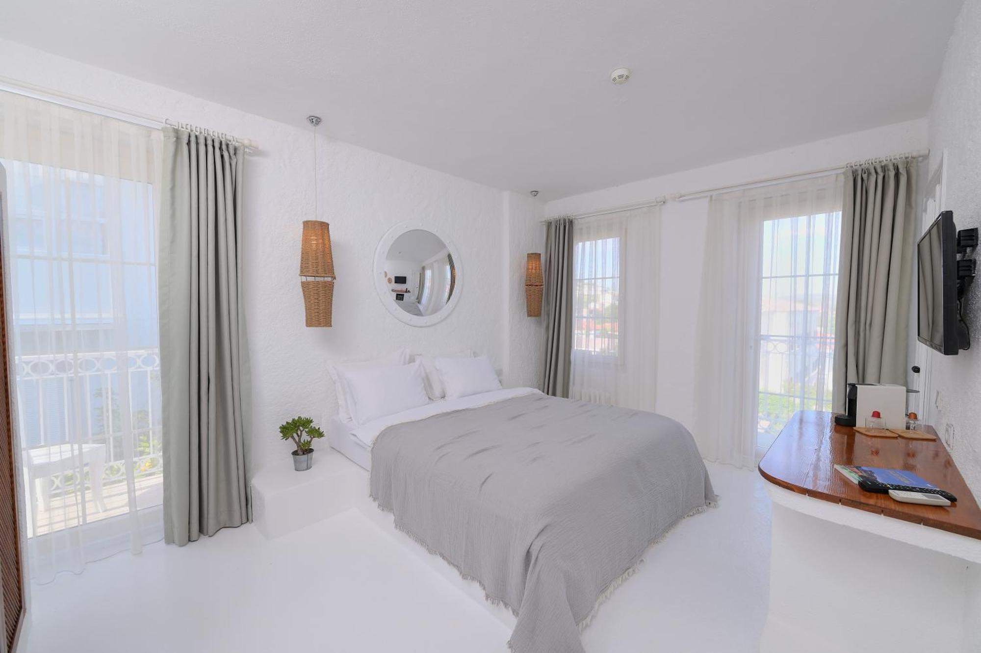 Peremere Alacati Otel Εξωτερικό φωτογραφία