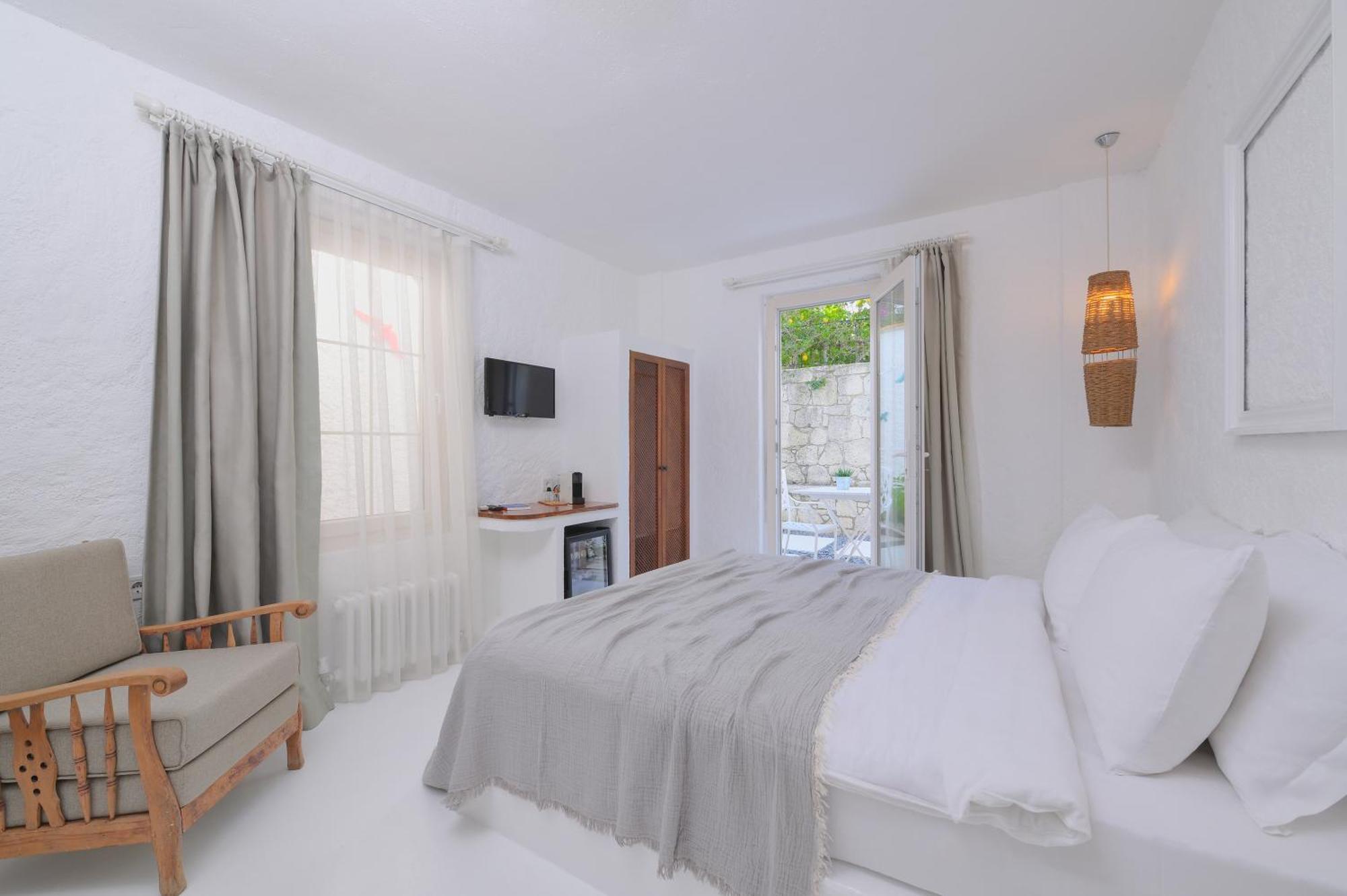 Peremere Alacati Otel Εξωτερικό φωτογραφία