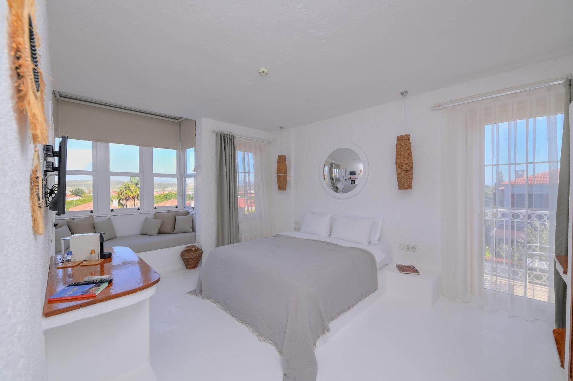Peremere Alacati Otel Εξωτερικό φωτογραφία