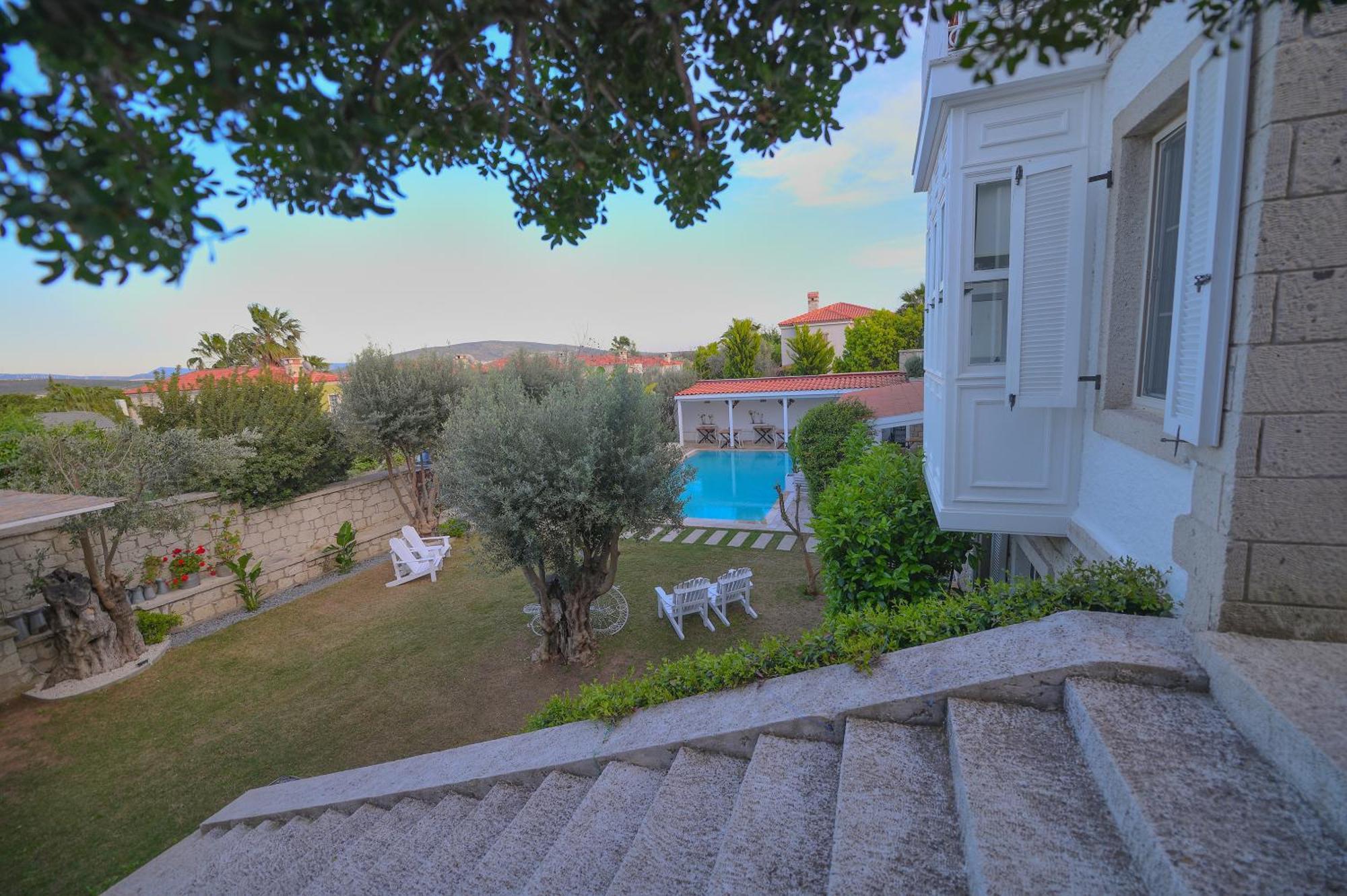 Peremere Alacati Otel Εξωτερικό φωτογραφία
