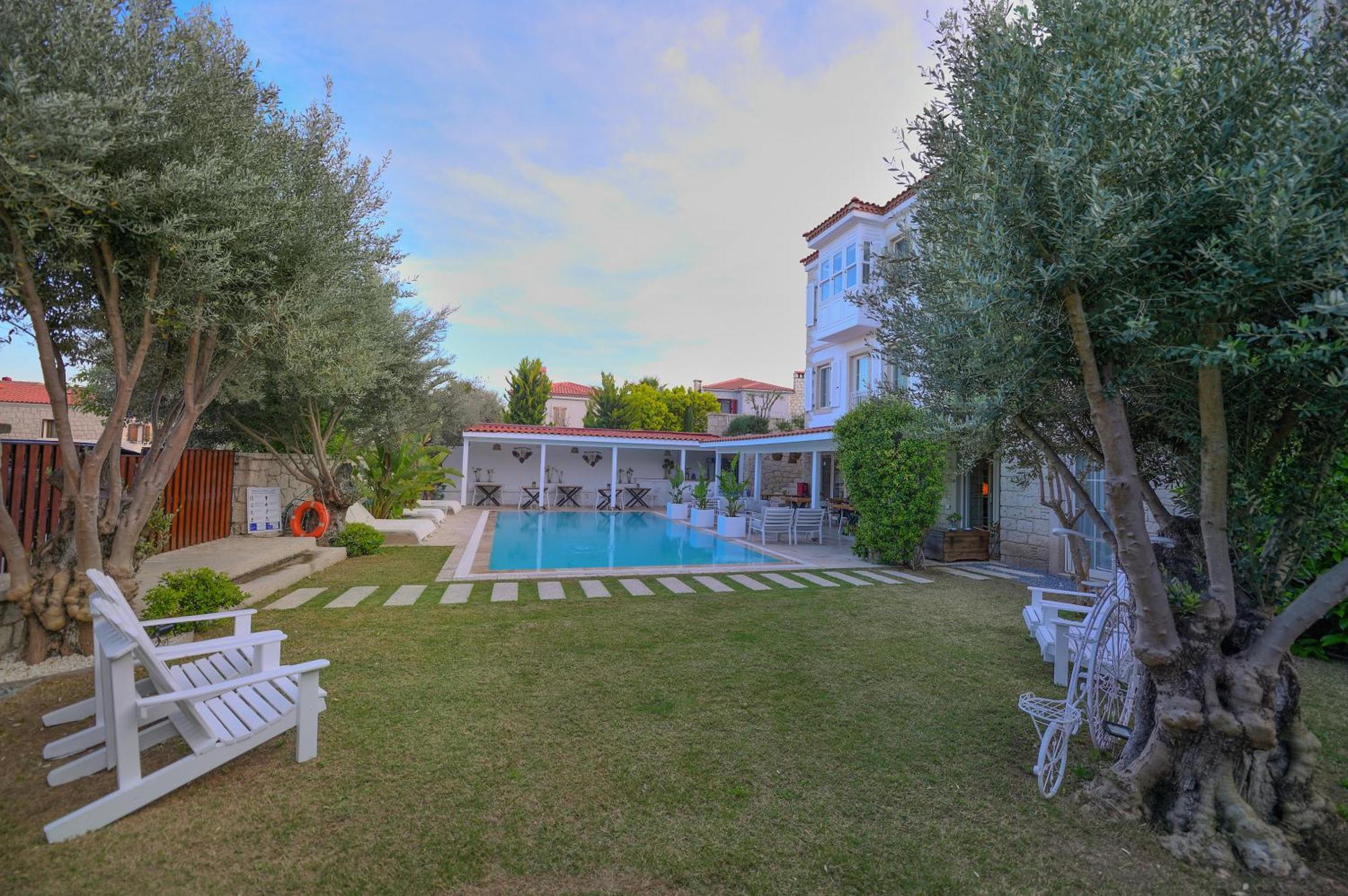 Peremere Alacati Otel Εξωτερικό φωτογραφία