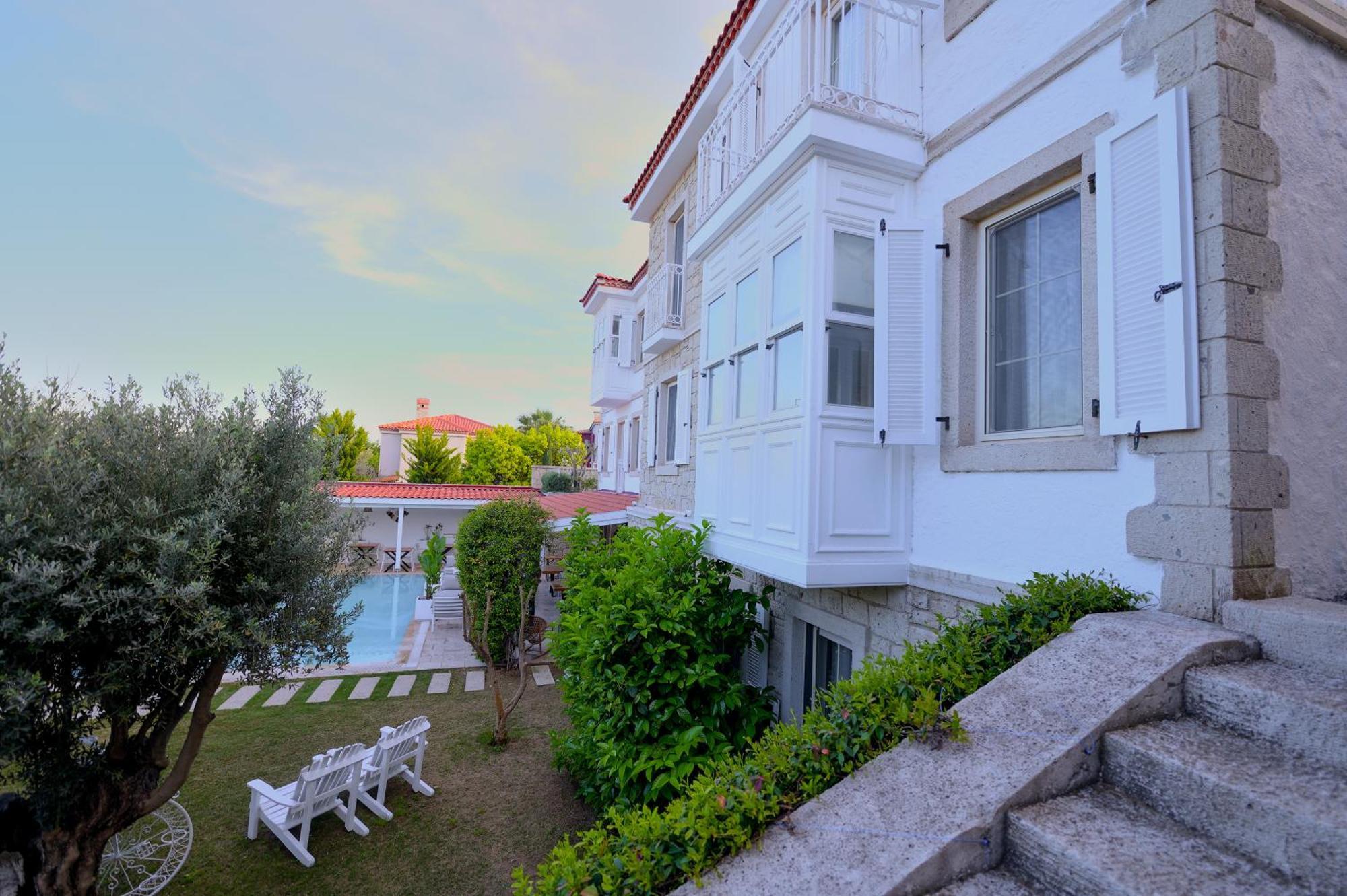 Peremere Alacati Otel Εξωτερικό φωτογραφία